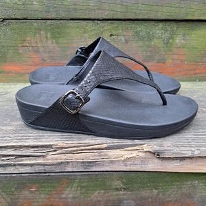 Fit flop sandals 11